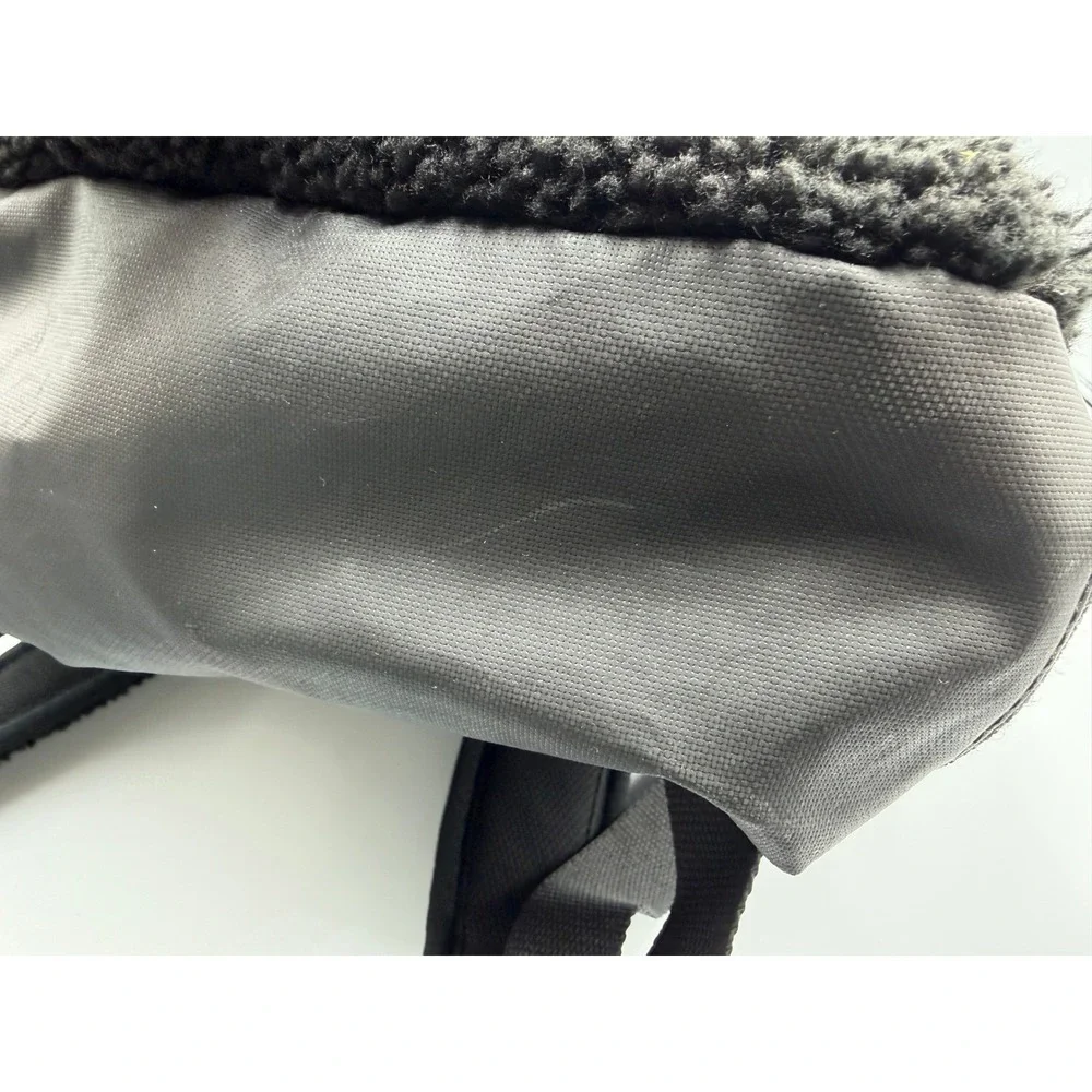 Nike Brasilia JDI Mini Backpack Kids One Size Black Sherpa *NEW WITH FLAW*